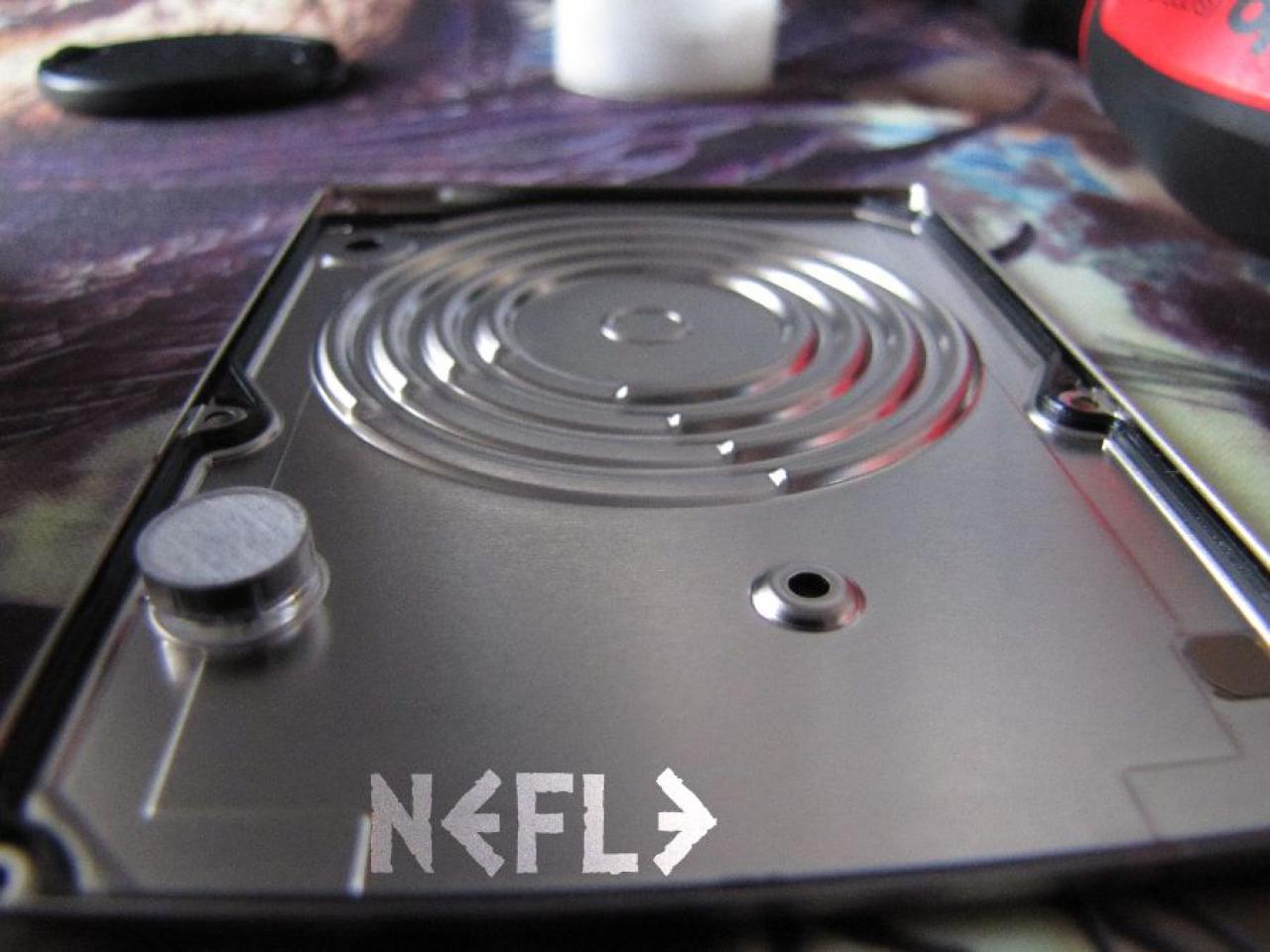 [25/11/2011] Update vom 26.11: Kühler- und HDD-Modding (6)