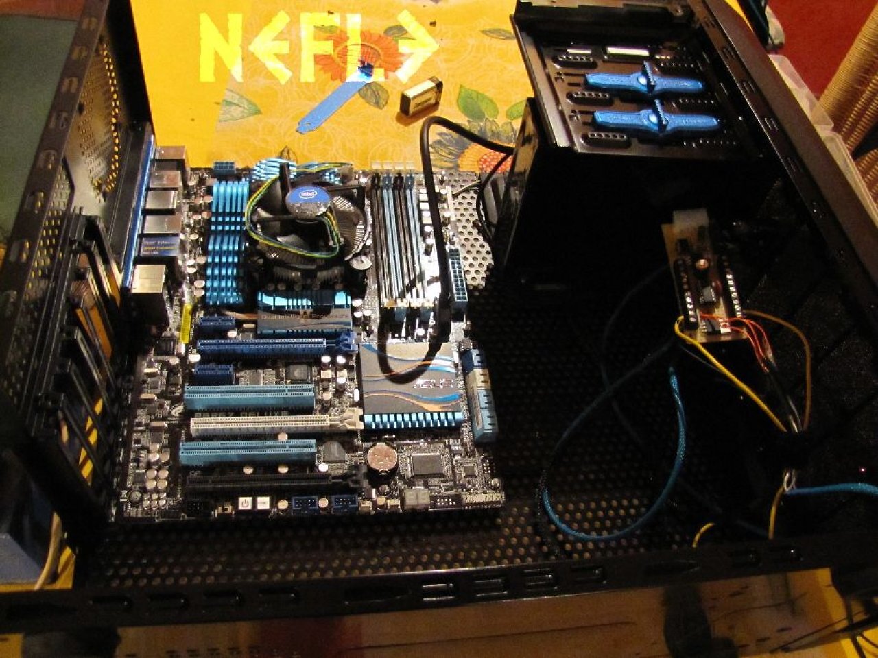 [25/11/2011] Update vom 26.11: Kühler- und HDD-Modding (69)