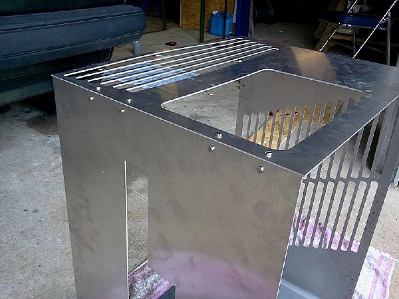 [25/11/2011] Casecon White Giant: Alu-Gehäuse nach Maß für einen Riesen-Radiator (23)