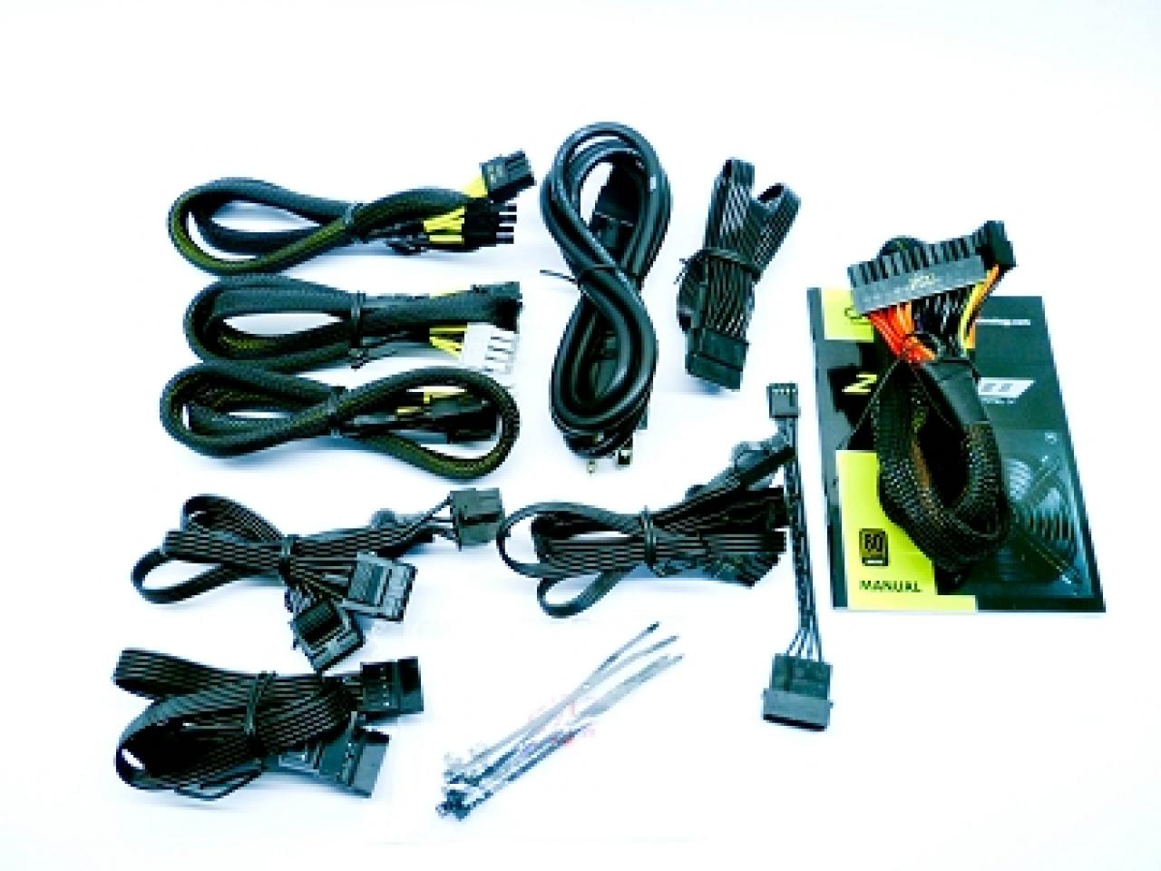 [21/11/2011] [Review] OCT ZT-Series 550 Watt im PCGHX-Test. (2)