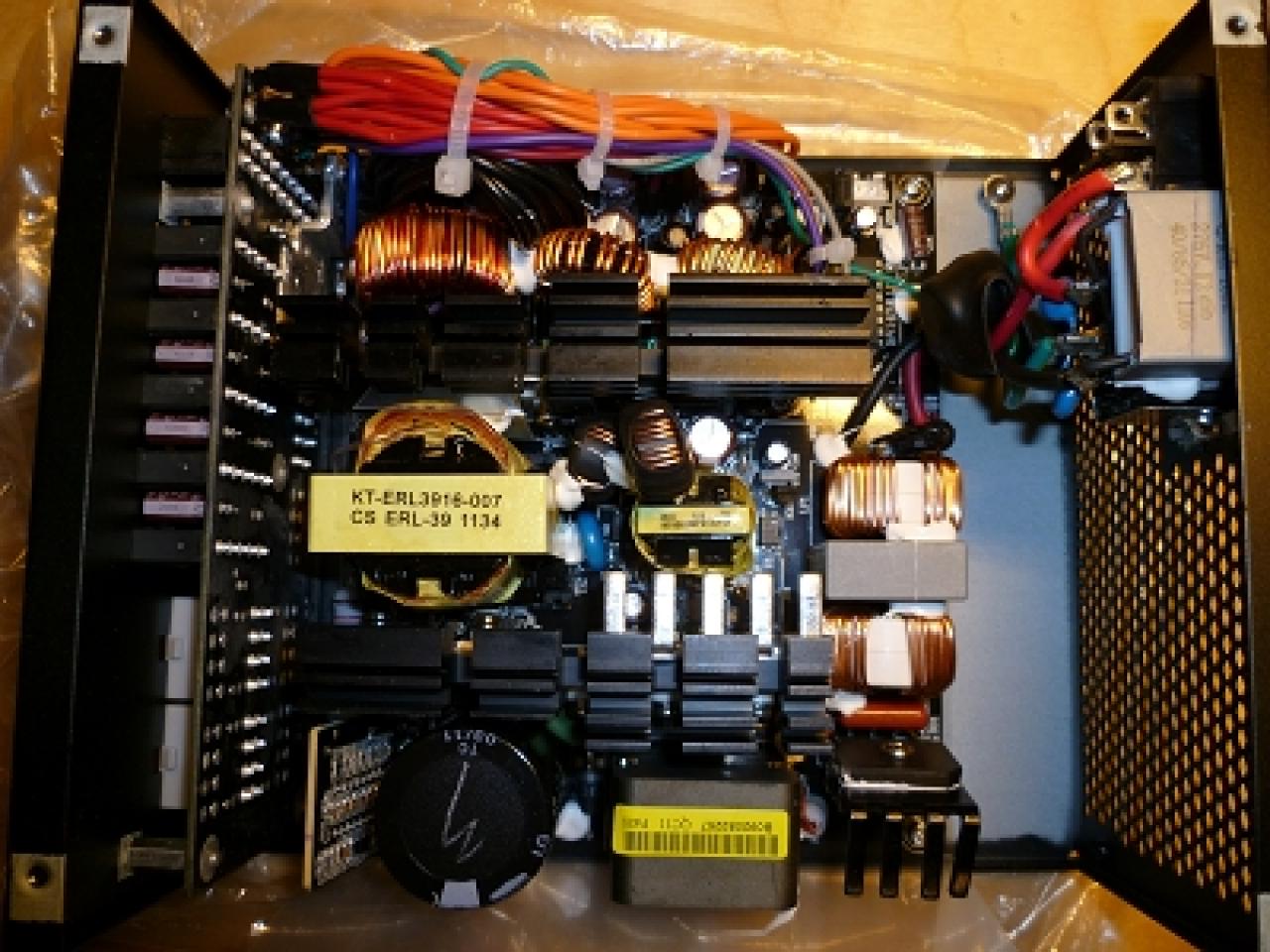 [21/11/2011] [Review] OCT ZT-Series 550 Watt im PCGHX-Test. (5)
