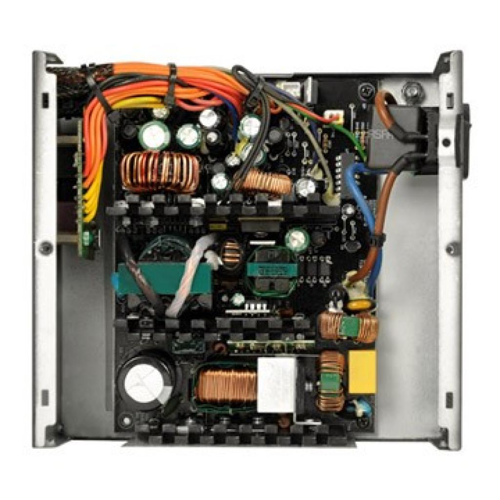 [11/11/2011] Thermaltake Smart - Neue Netzteilserie mit und ohne Kabelmanagement. (1)