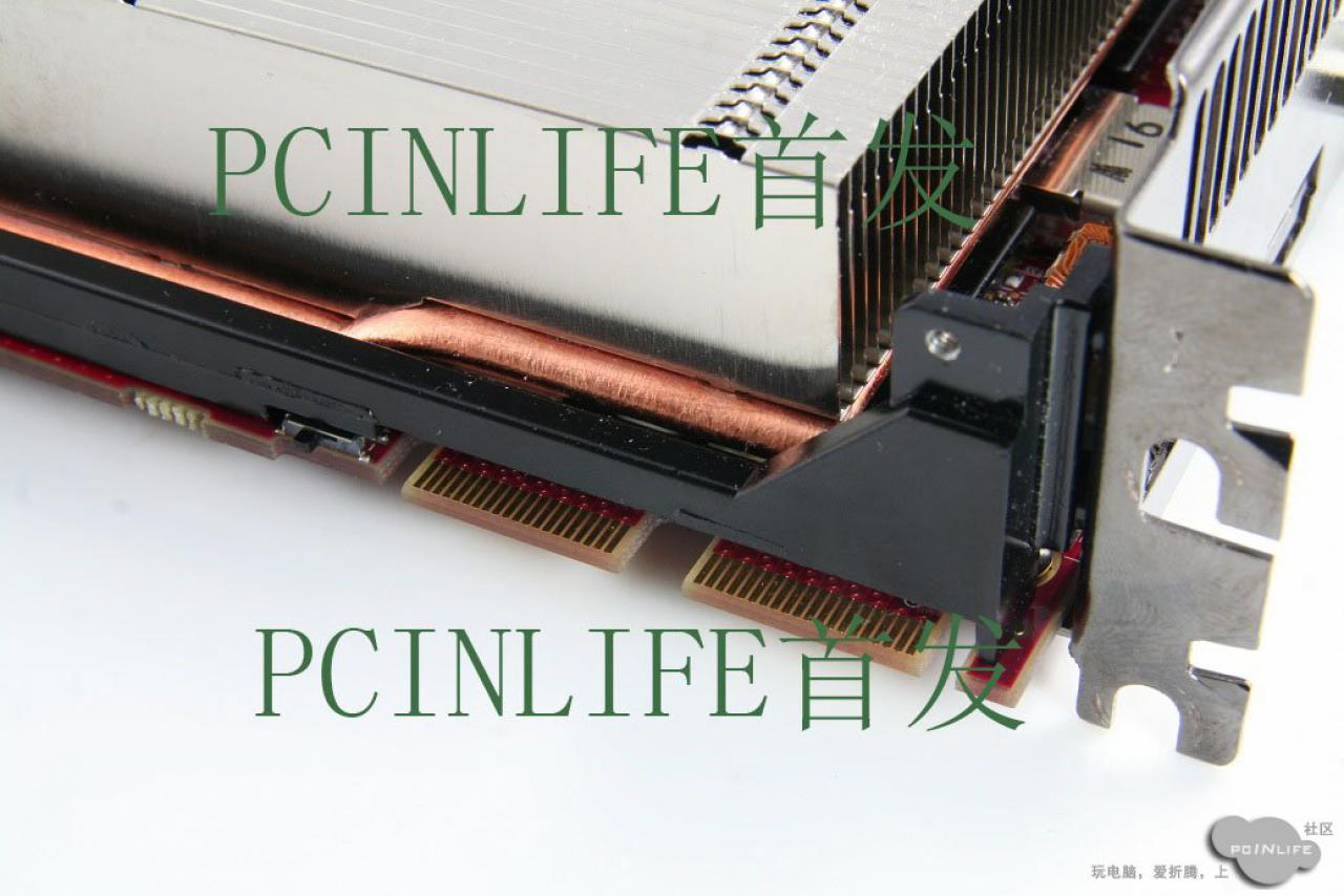 [21/12/2011] Radeon HD 7970: Weitere Bilder zeigen PCB in zwei Versionen (1)