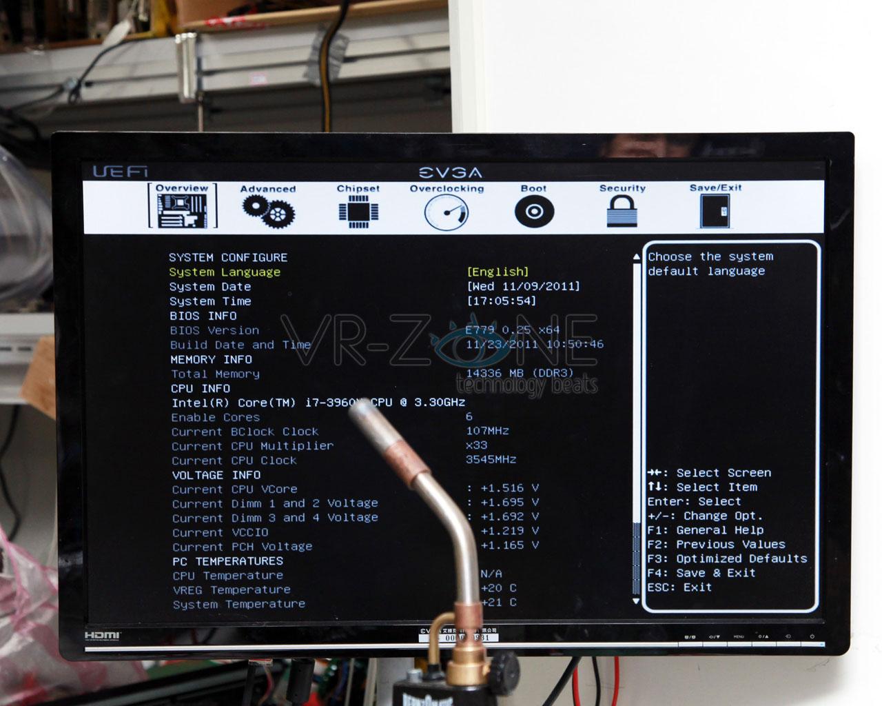 [13/12/2011] Core i7-3960X auf X79 Classified. (2)