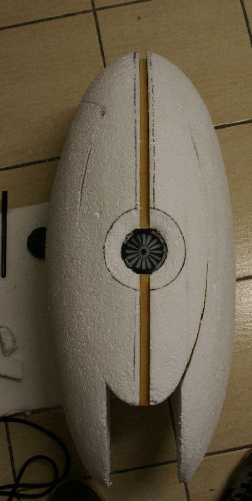[02/12/2011] Abgefahren: Sentry Turret aus Portal wird ein 1,3 Meter hohes PC-Gehäuse (27)