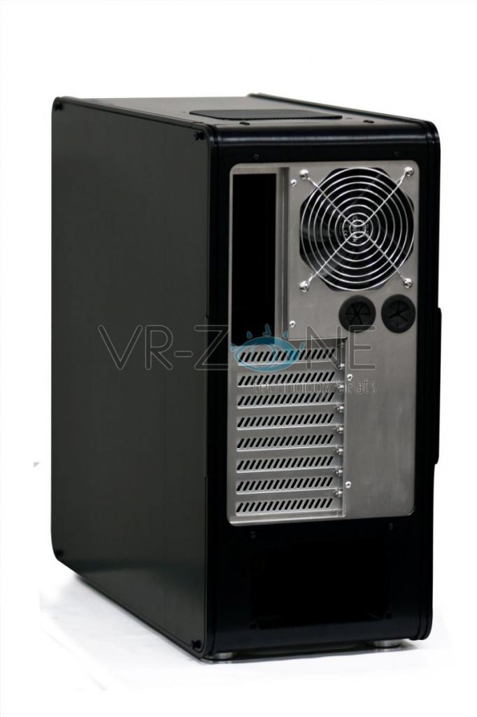 [02/12/2011] Cubitek bringt 2012 im Rahmen der Ice-Serie neue Aluminium-Gehäuse auf den Markt (3)
