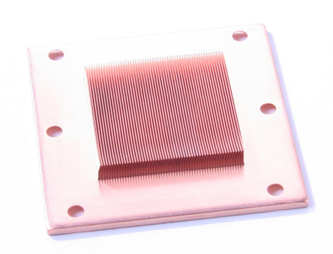 [30/12/2011] DD-M6 - neuer CPU-Wasserkühler von Danger Den in Messing- und Nickelausführung. (8)