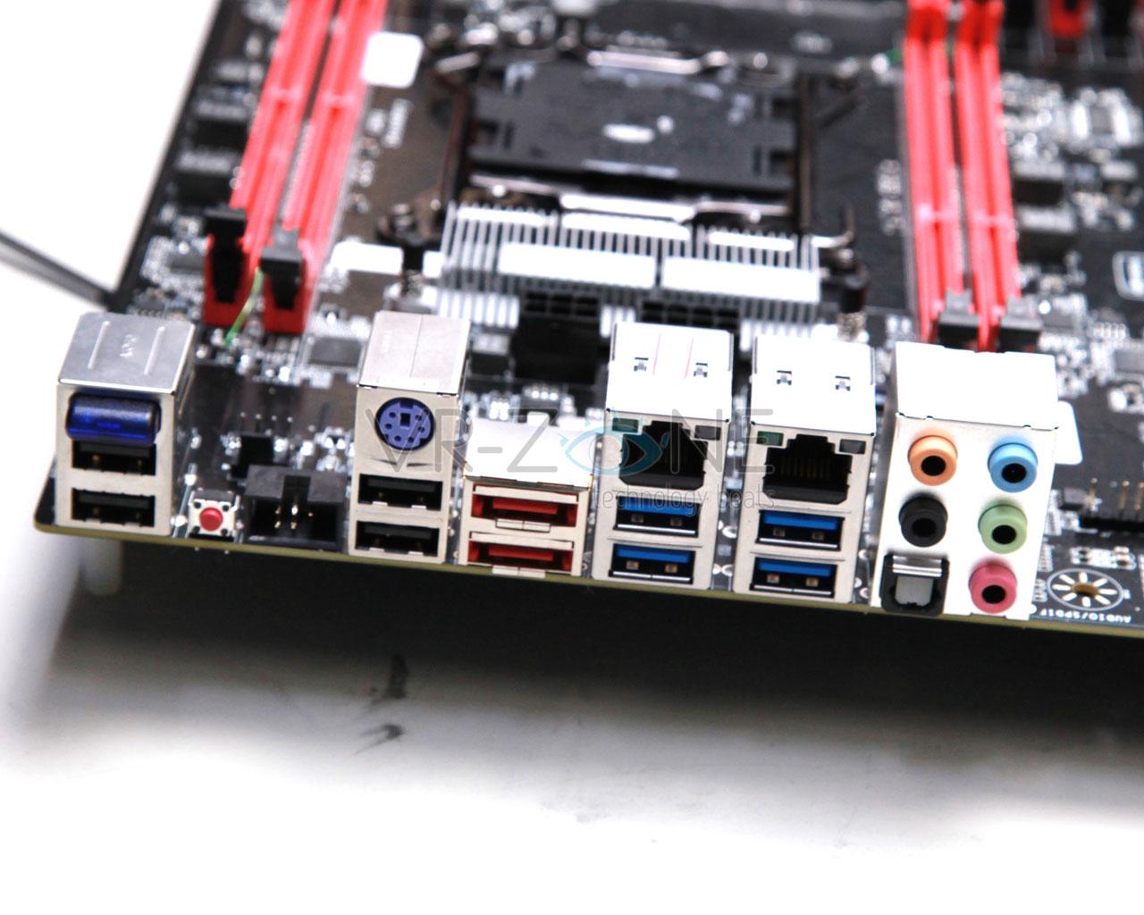 [13/12/2011] EVGA SR-X - Dual-Sockel-2011-Motherboard im Dezember 2011. (3)