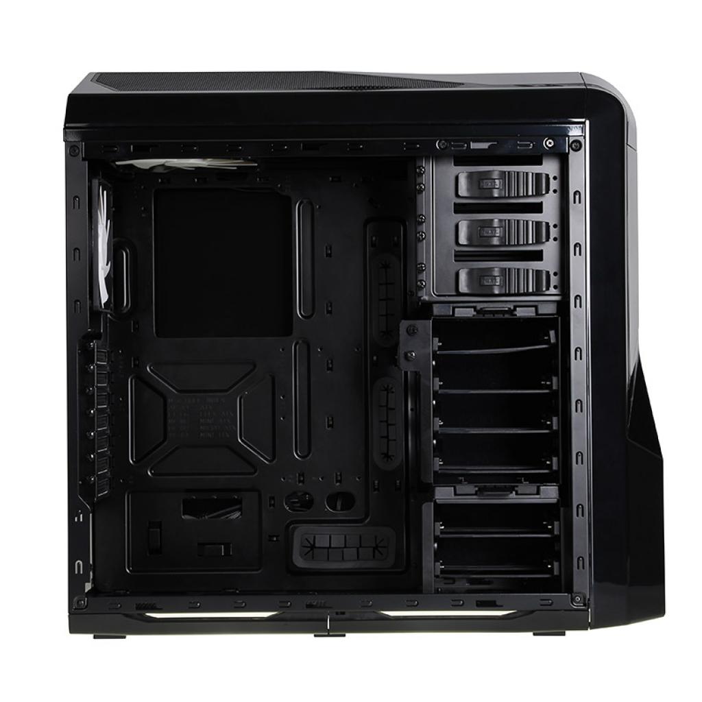 [02/12/2011] NZXT Phantom (15)
