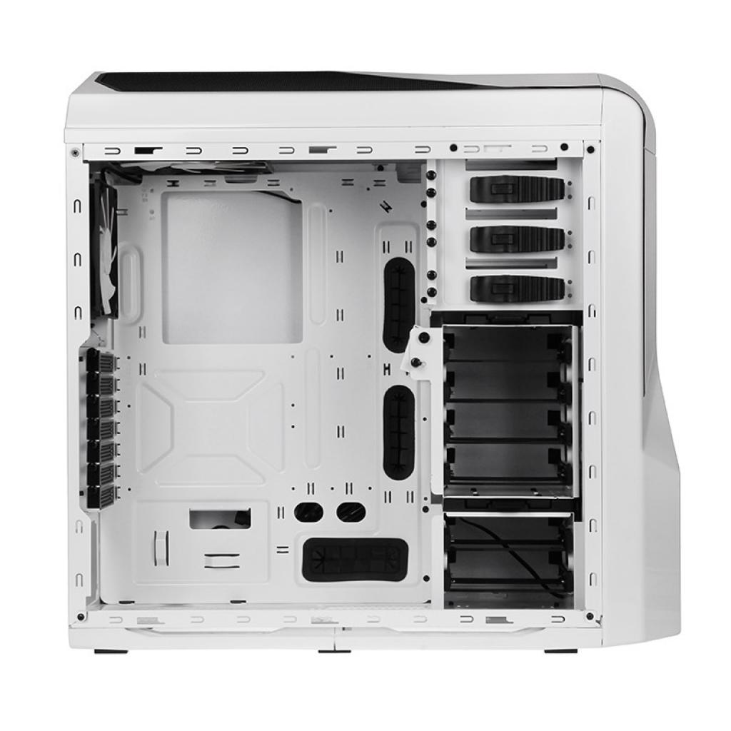 [02/12/2011] NZXT Phantom (27)