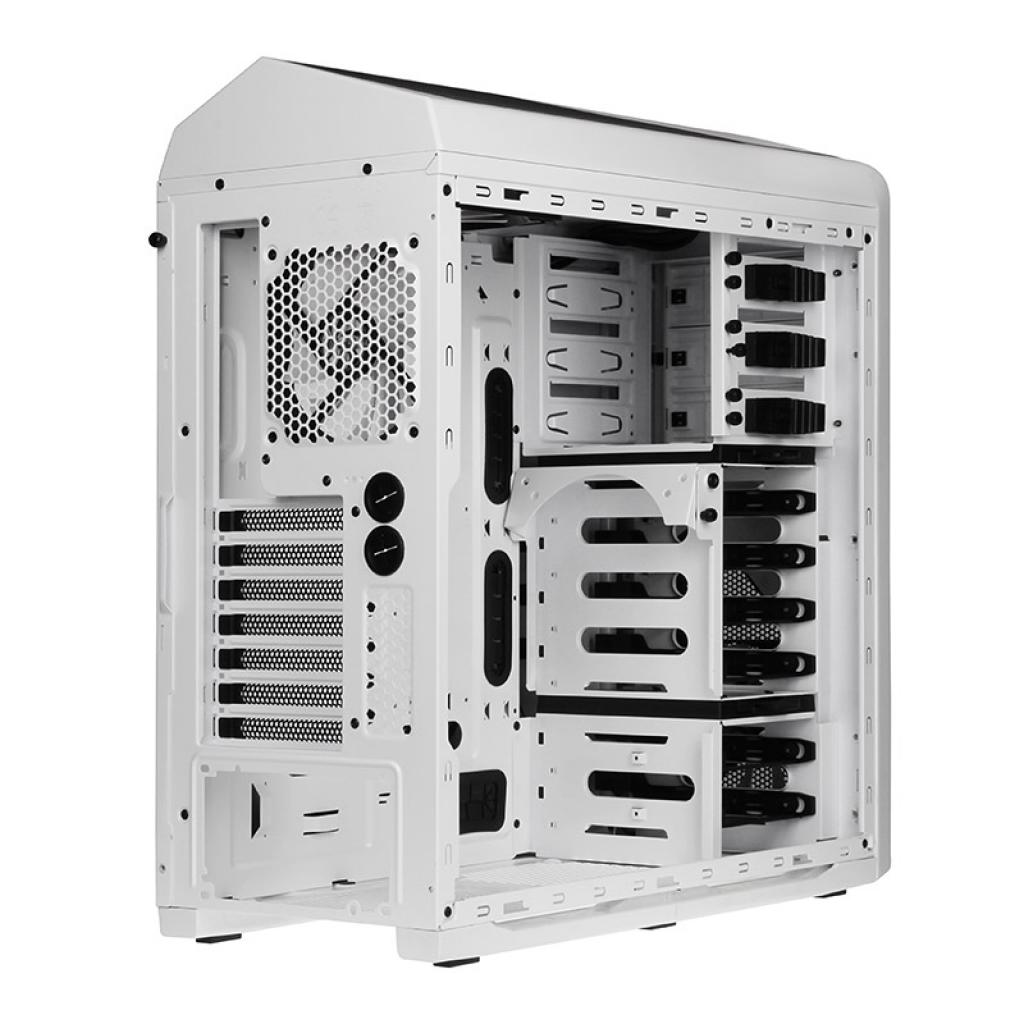 [02/12/2011] NZXT Phantom (28)