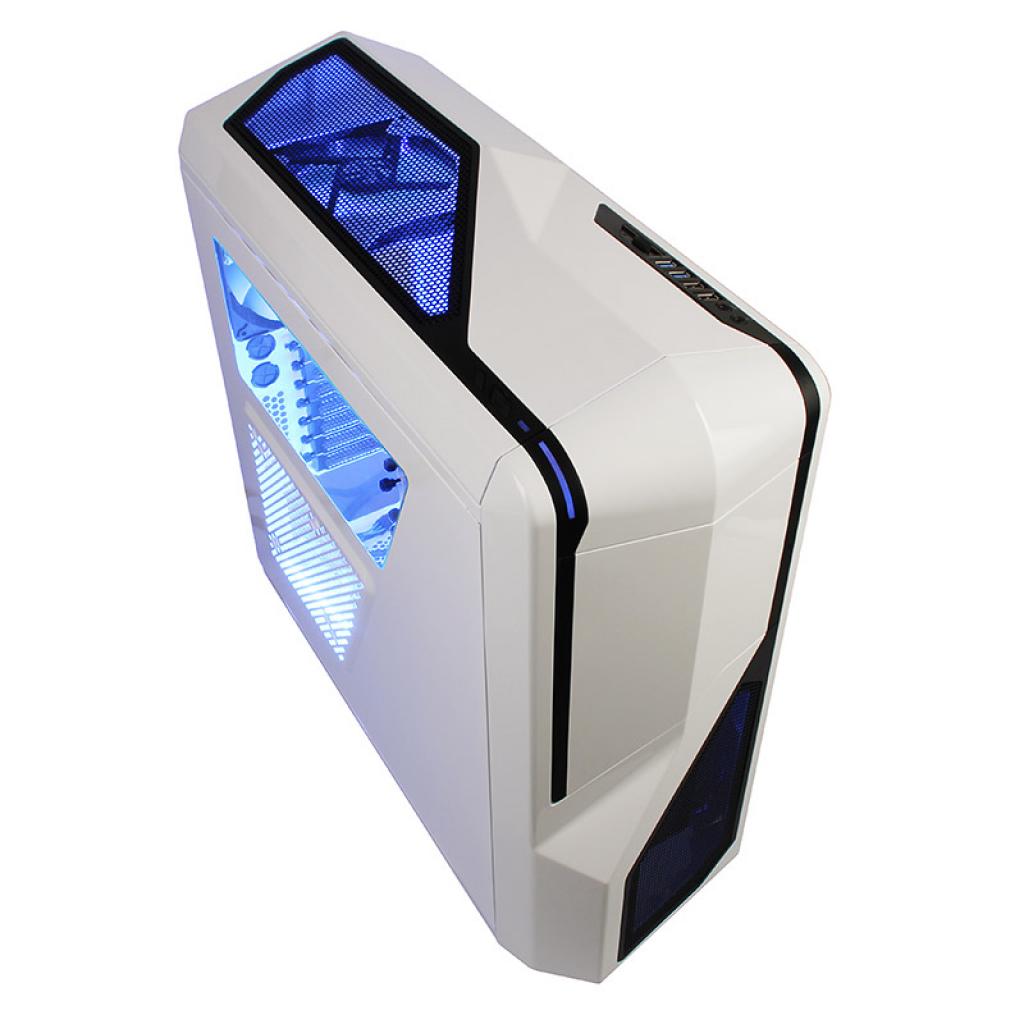 [02/12/2011] NZXT Phantom (29)