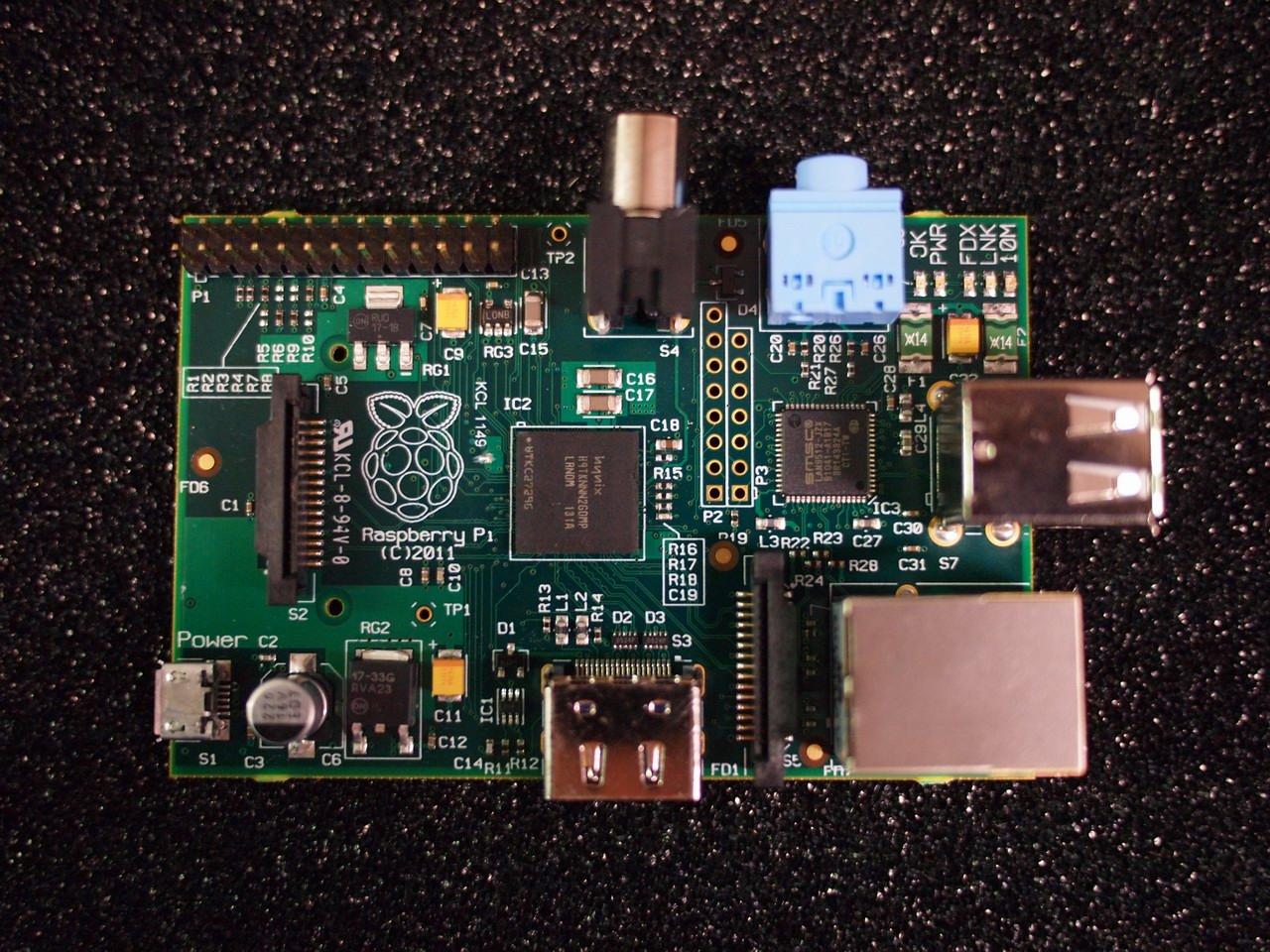 [25/12/2011] Raspberry Pi: 25-Dollar-PC von Elite-Erfinder Braben ab Januar in Serie? (2)