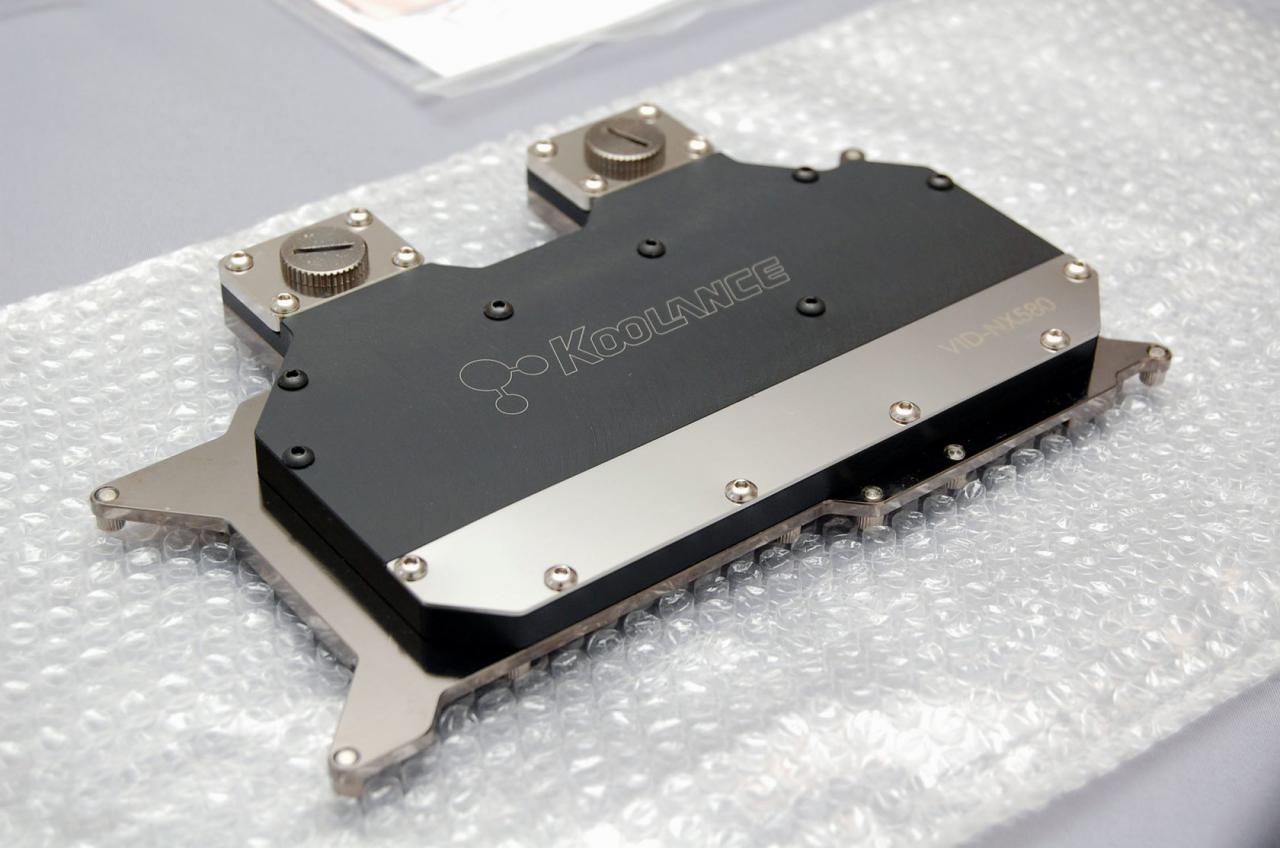 [16/12/2011] Casemod-Projekt von McZonk: Das Dezember-Update (51)