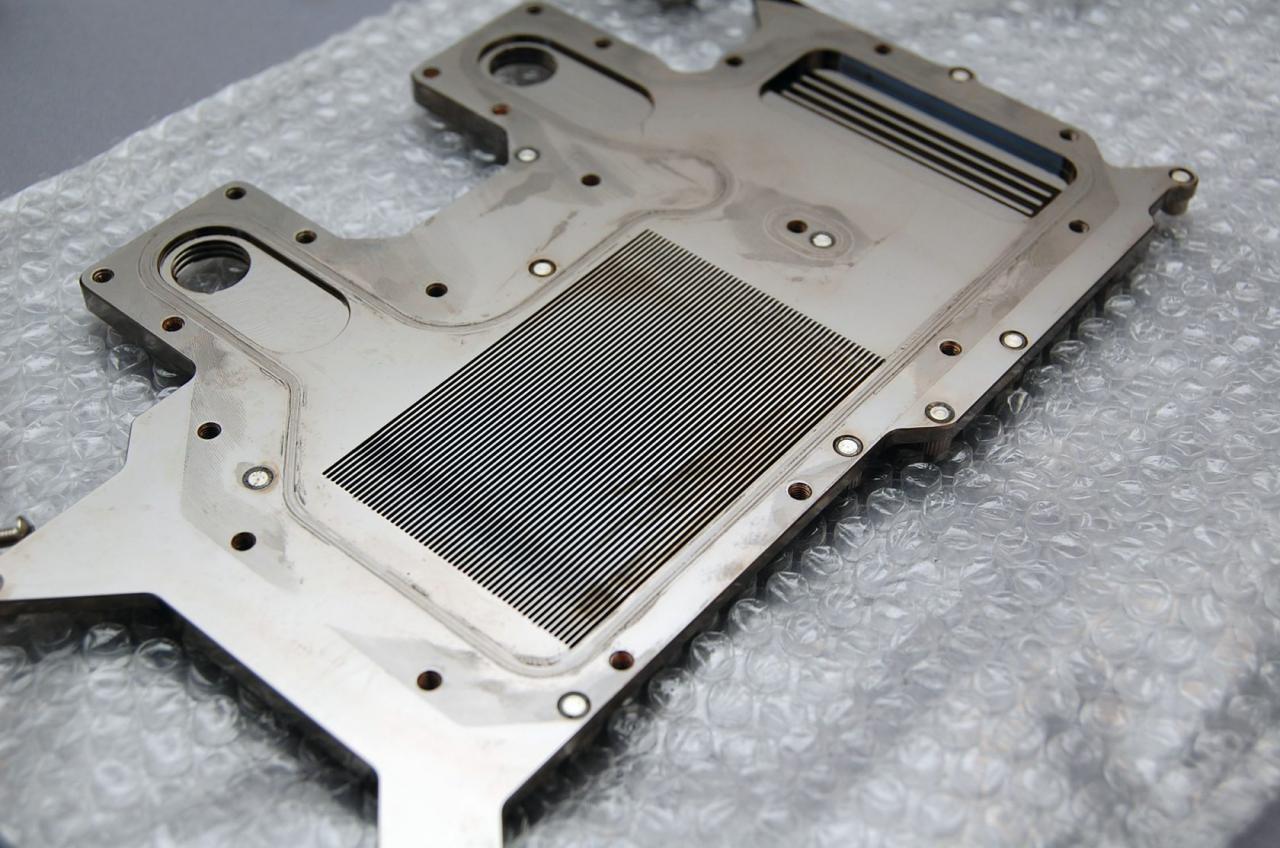 [16/12/2011] Casemod-Projekt von McZonk: Das Dezember-Update (52)