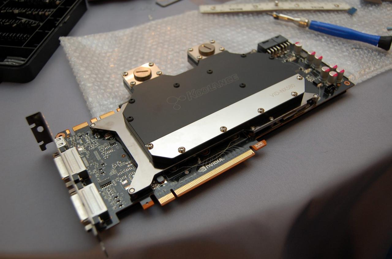 [16/12/2011] Casemod-Projekt von McZonk: Das Dezember-Update (62)