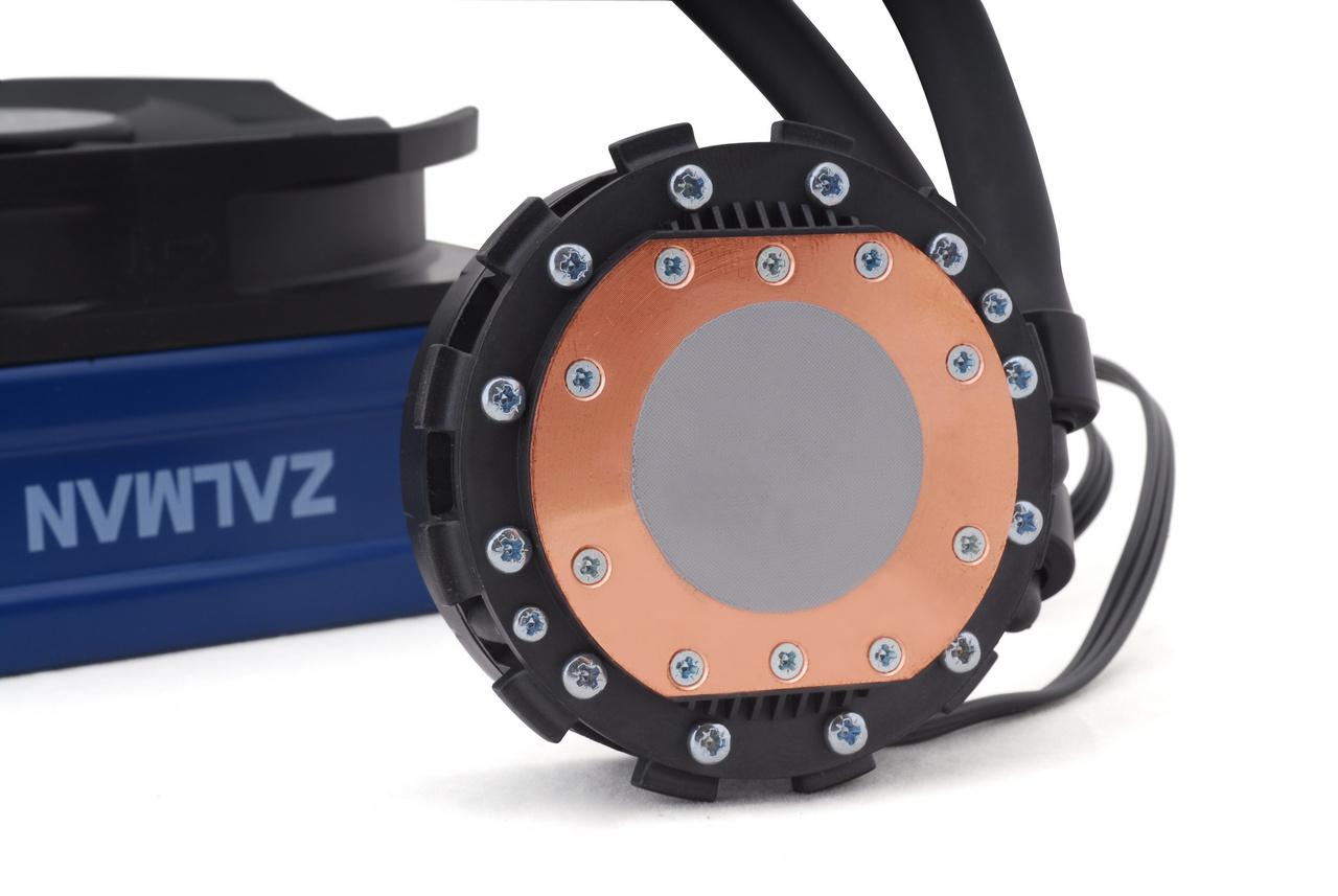 [15/12/2011] Zalman CNPS20LQ: Flüssigkeits-CPU-Kühler mit vergleichsweise leisem Lüfter (11)