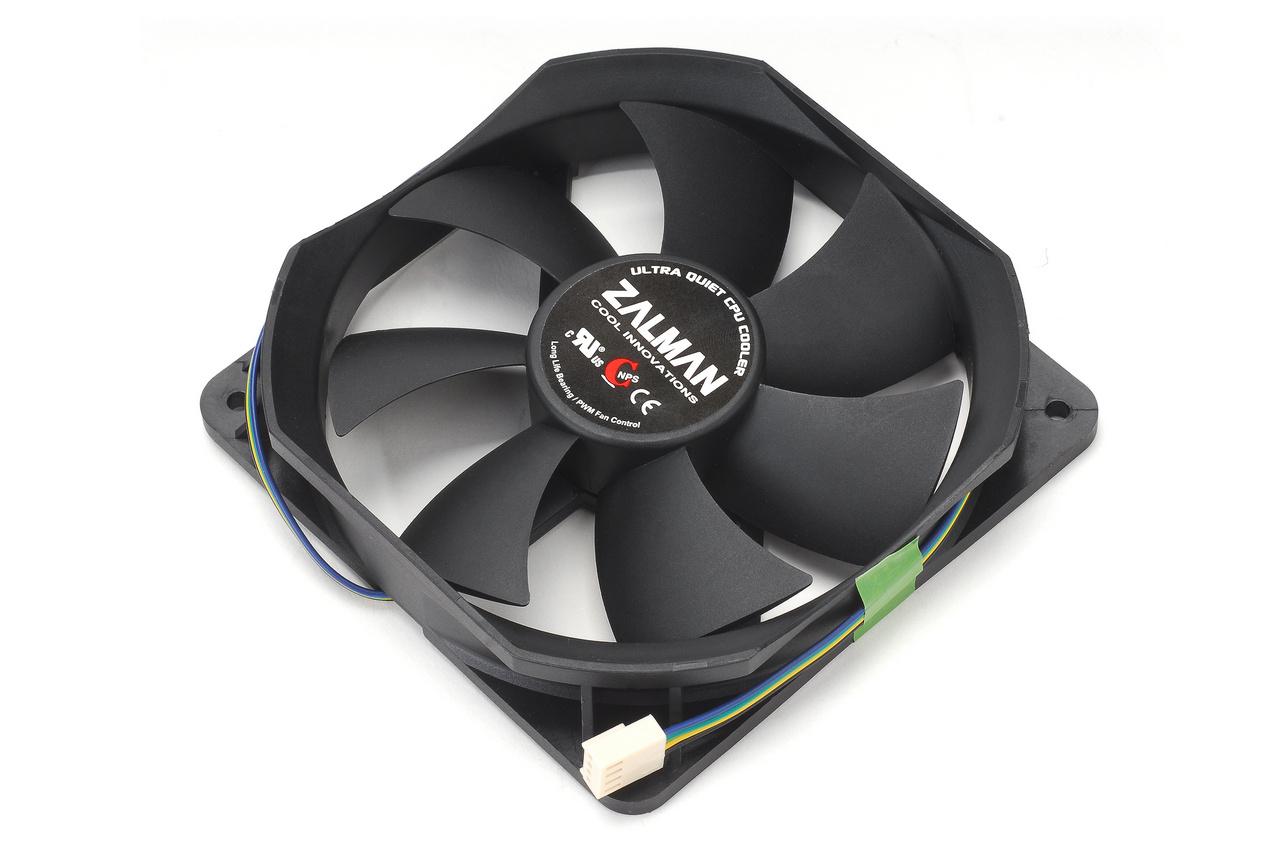 [15/12/2011] Zalman CNPS20LQ: Flüssigkeits-CPU-Kühler mit vergleichsweise leisem Lüfter (53)