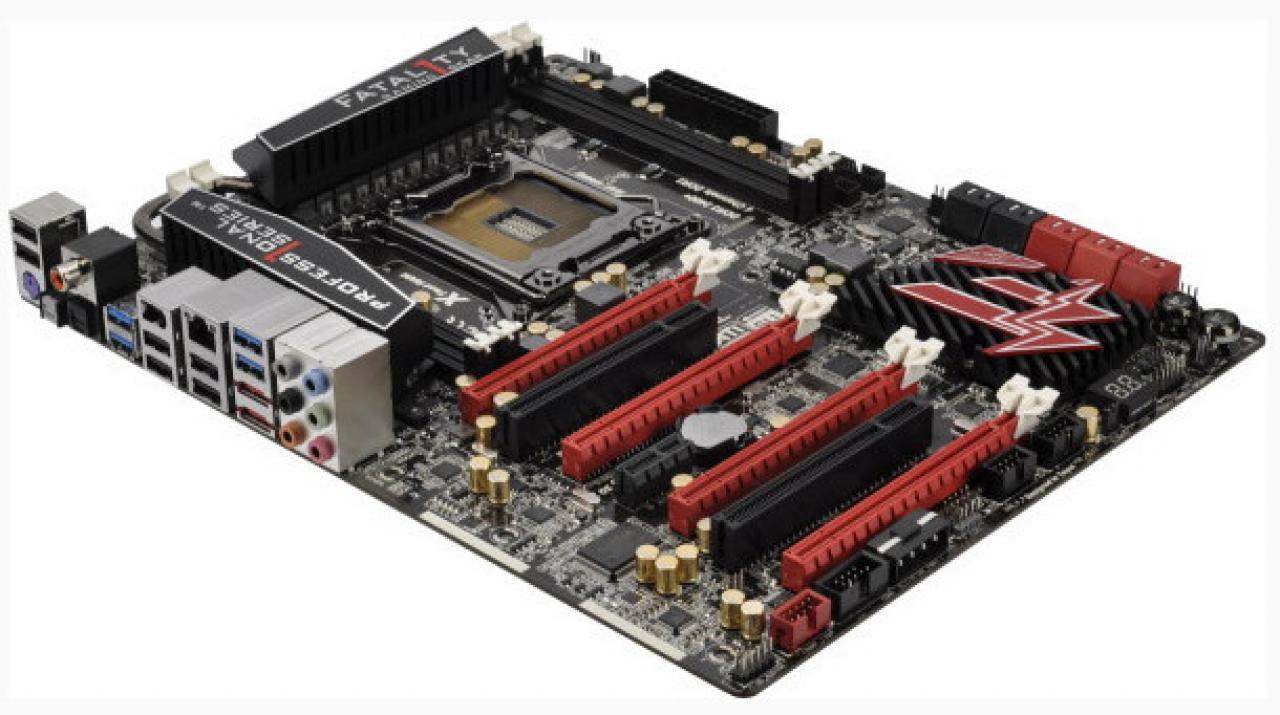 [21/12/2011] Zum Vergleich: Das Asrock X79 Fatal1ty Professional (2)