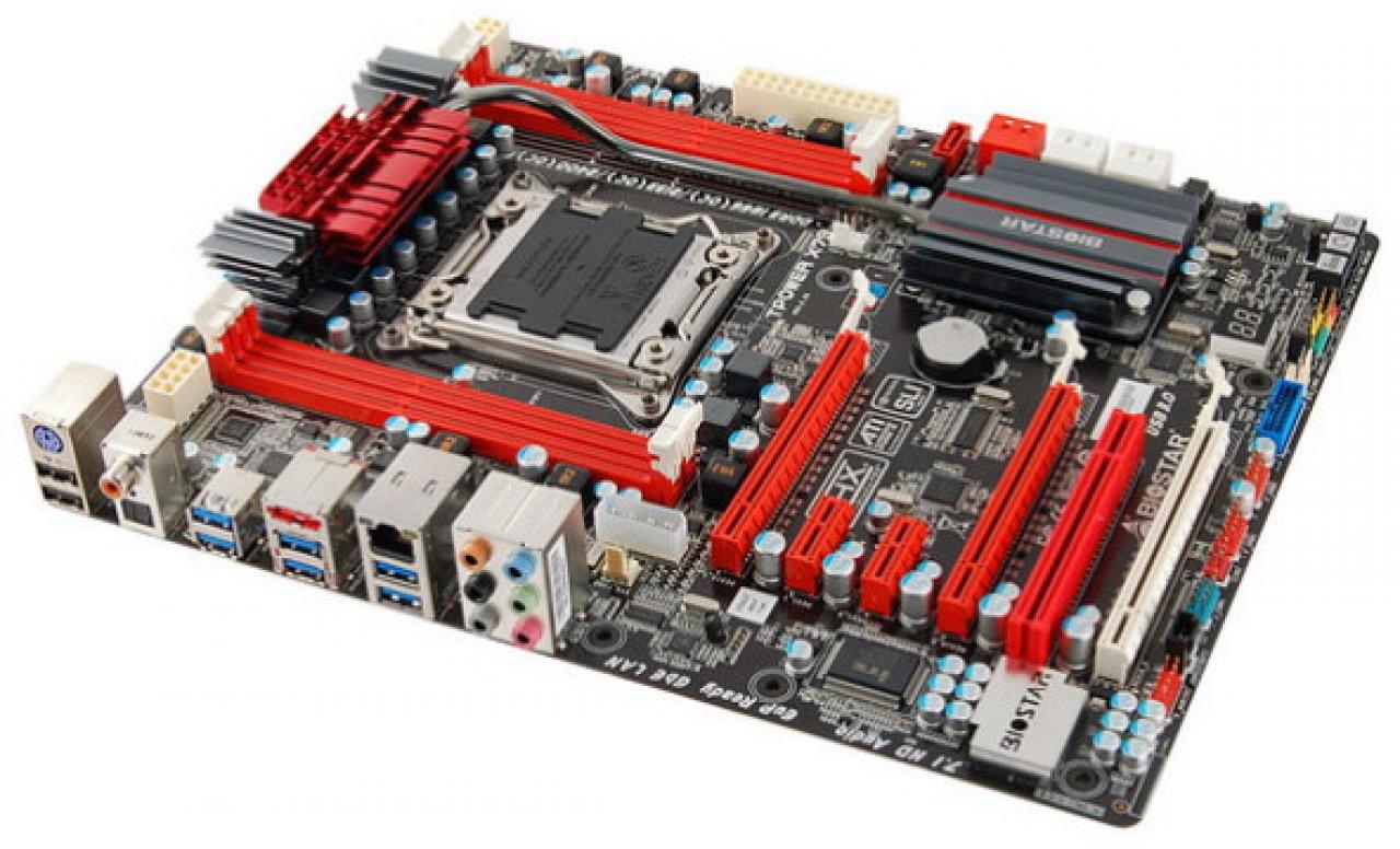 [29/12/2011] Biostar TPower X79 (2)