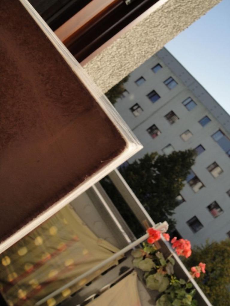 [09/12/2011] Update: Glück im Unglück beim Lochblech (15)
