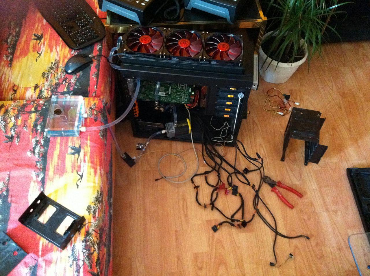 [22/12/2011] Wakü-Casemod Drunken Blue: Kein Kind von Trauer (7)