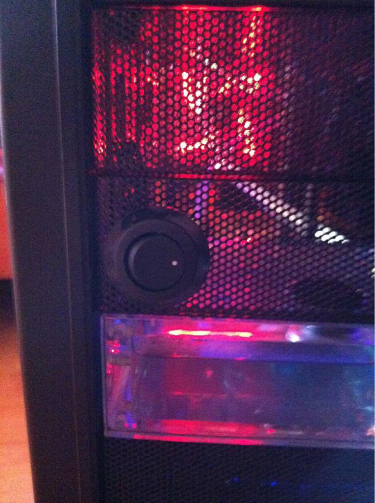 [22/12/2011] Wakü-Casemod Drunken Blue: Kein Kind von Trauer (17)