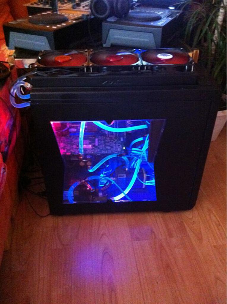 [22/12/2011] Wakü-Casemod Drunken Blue: Kein Kind von Trauer (18)