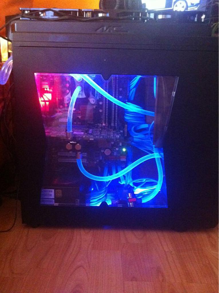 [22/12/2011] Wakü-Casemod Drunken Blue: Kein Kind von Trauer (22)