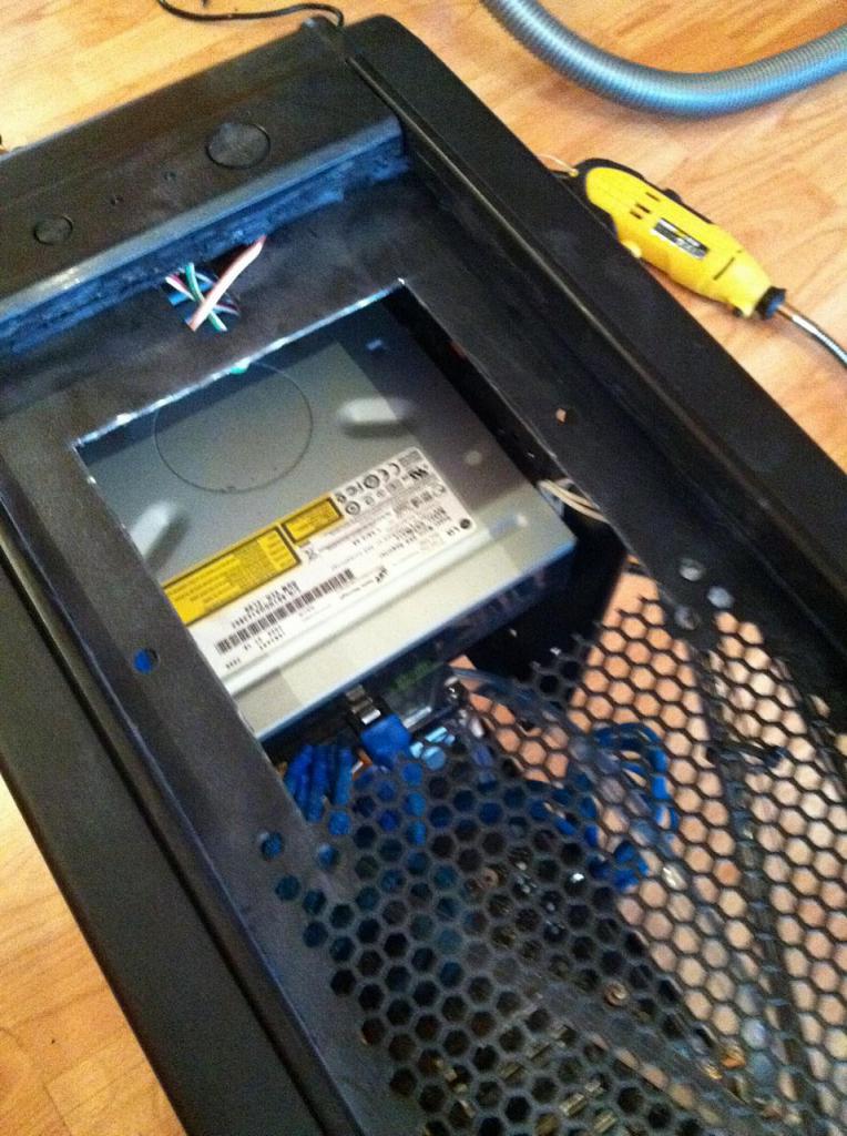 [22/12/2011] Wakü-Casemod Drunken Blue: Kein Kind von Trauer (50)