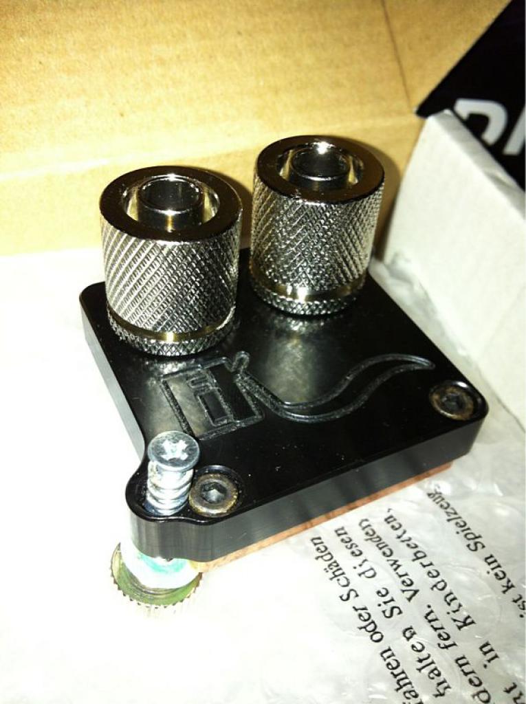 [22/12/2011] Wakü-Casemod Drunken Blue: Kein Kind von Trauer (55)