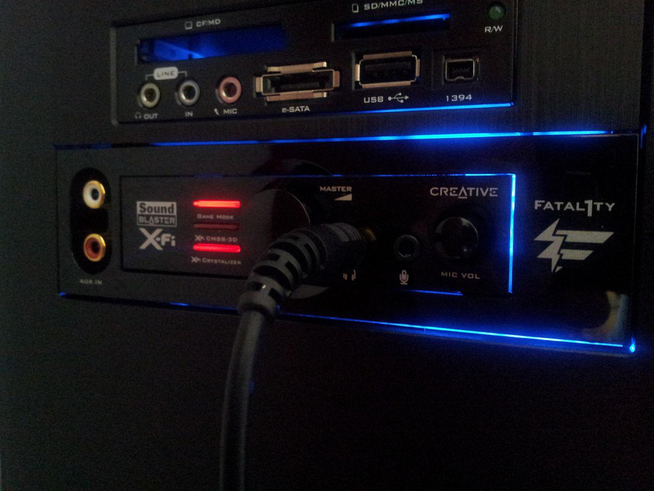 [02/12/2011] Blitzeinschlag im PC: Casemod The Blue Flash (107)