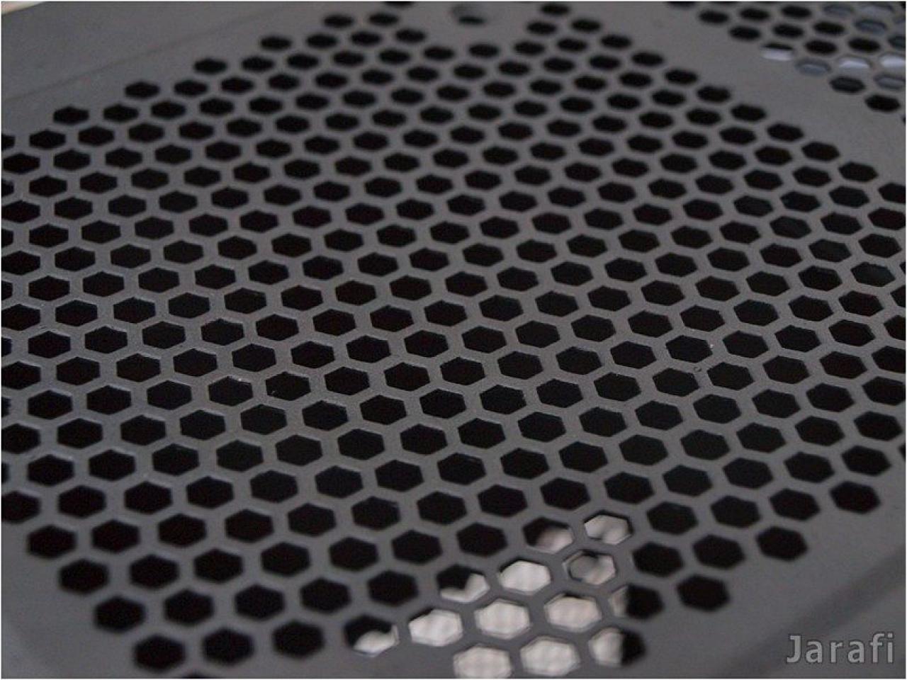 [23/12/2011] Fractal Design Core 3000 im PCGHX-Test: Eiskalt und edel? (21)