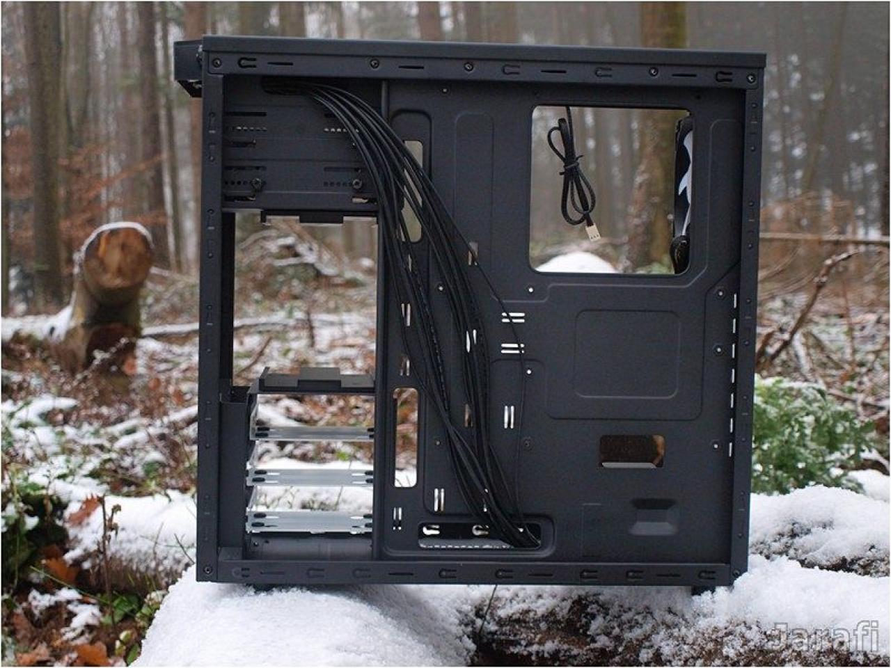 [23/12/2011] Fractal Design Core 3000 im PCGHX-Test: Eiskalt und edel? (37)