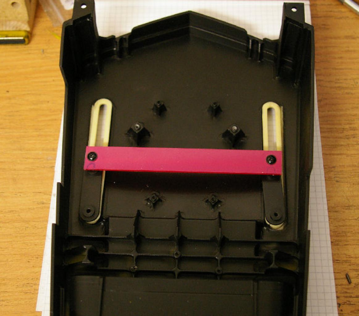 [13/01/2012] Mutiges Casemod-Projekt mit Prototyp-Gehäuse: Zwei PCs in einem Tower (12)