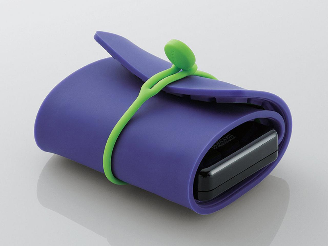 [28/01/2012] Die neuen, faltbaren Tastaturen von Elecom werden über Bluetooth mit einem anderen Gerät verbunden. (5)