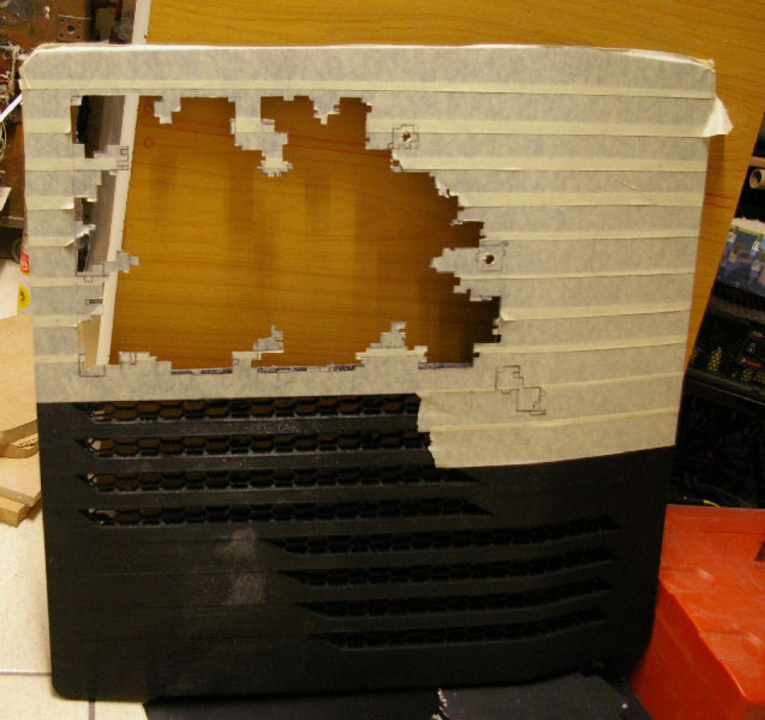 [13/01/2012] Mutiges Casemod-Projekt mit Prototyp-Gehäuse: Zwei PCs in einem Tower (23)