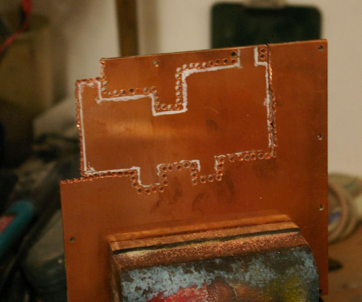 [13/01/2012] Mutiges Casemod-Projekt mit Prototyp-Gehäuse: Zwei PCs in einem Tower (35)