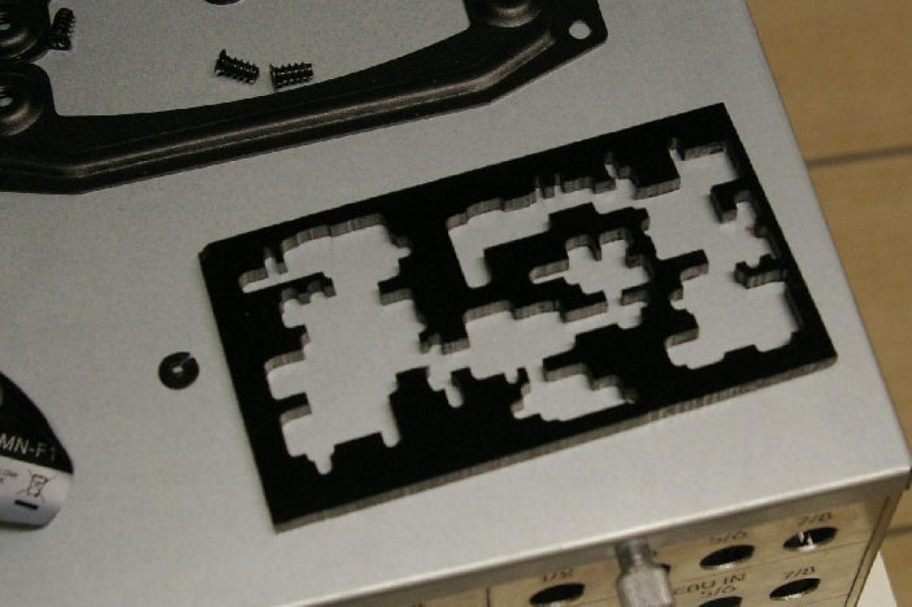 [13/01/2012] Mutiges Casemod-Projekt mit Prototyp-Gehäuse: Zwei PCs in einem Tower (52)