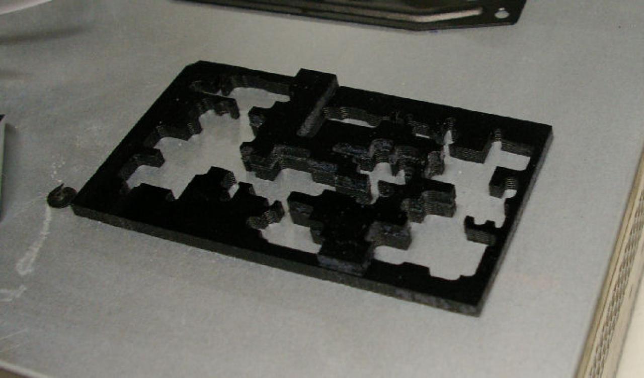[13/01/2012] Mutiges Casemod-Projekt mit Prototyp-Gehäuse: Zwei PCs in einem Tower (54)