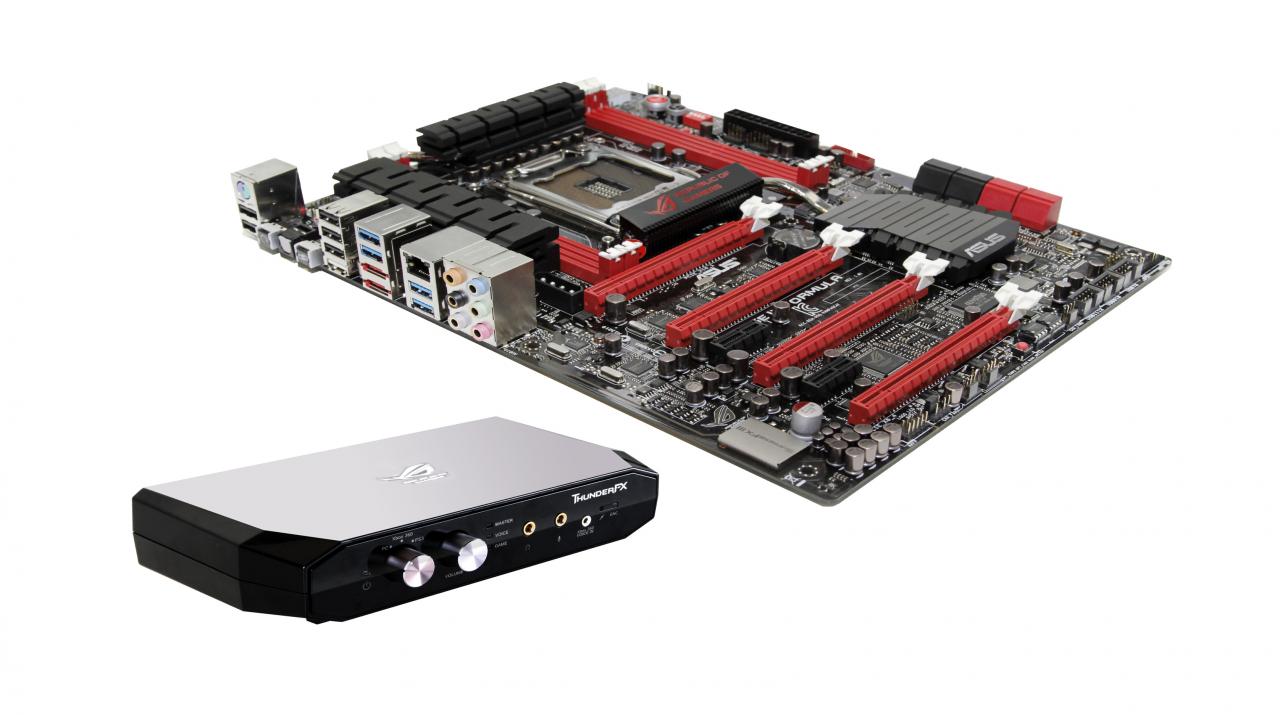 [11/01/2012] Mit ThunderFX können Kopfhörer an PC und Konsolen angeschlossen werden und dabei von Soundverbesserungen und neuen Funktionen profitieren. (2)