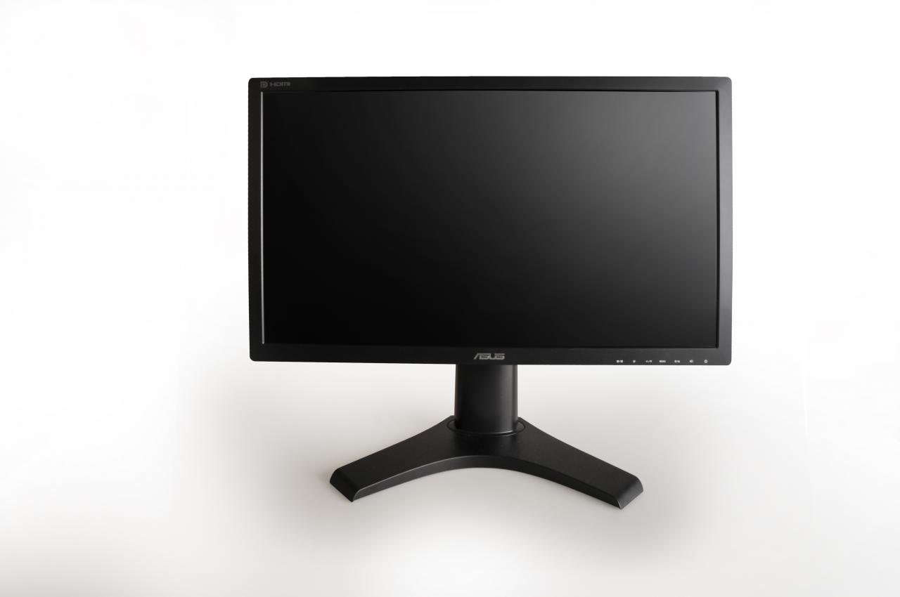 [11/01/2012] CES 2012: ASUS stellt 27 Zoll großes VA278Q Display mit 2560 x 1440 Bildpunkten vor (3)