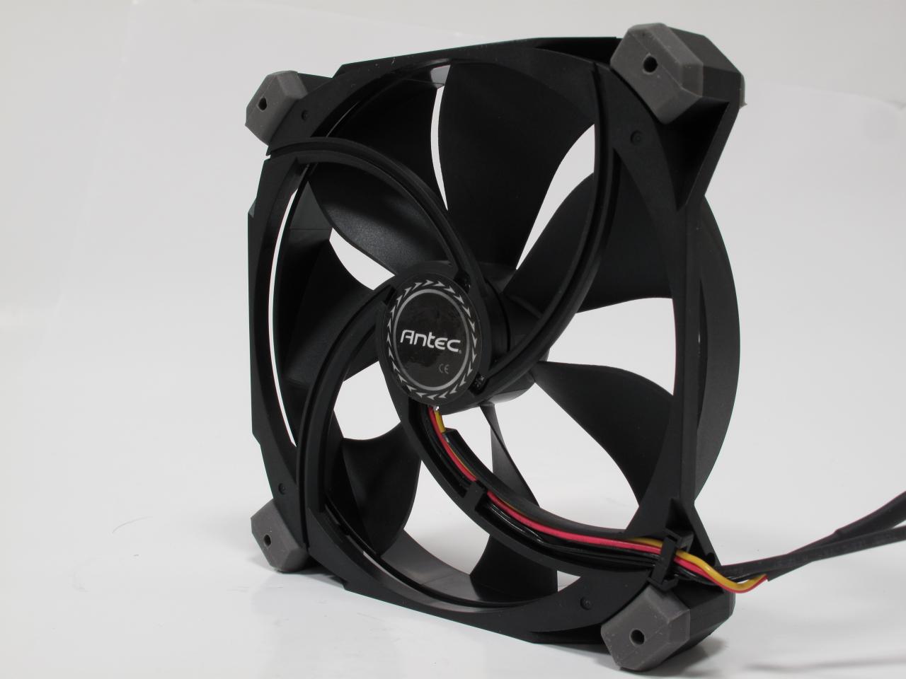[19/01/2012] Neu im Testlabor: Zalman CNPS 10X Optima, 11X Performa und Antec Truequiet 120 (9)