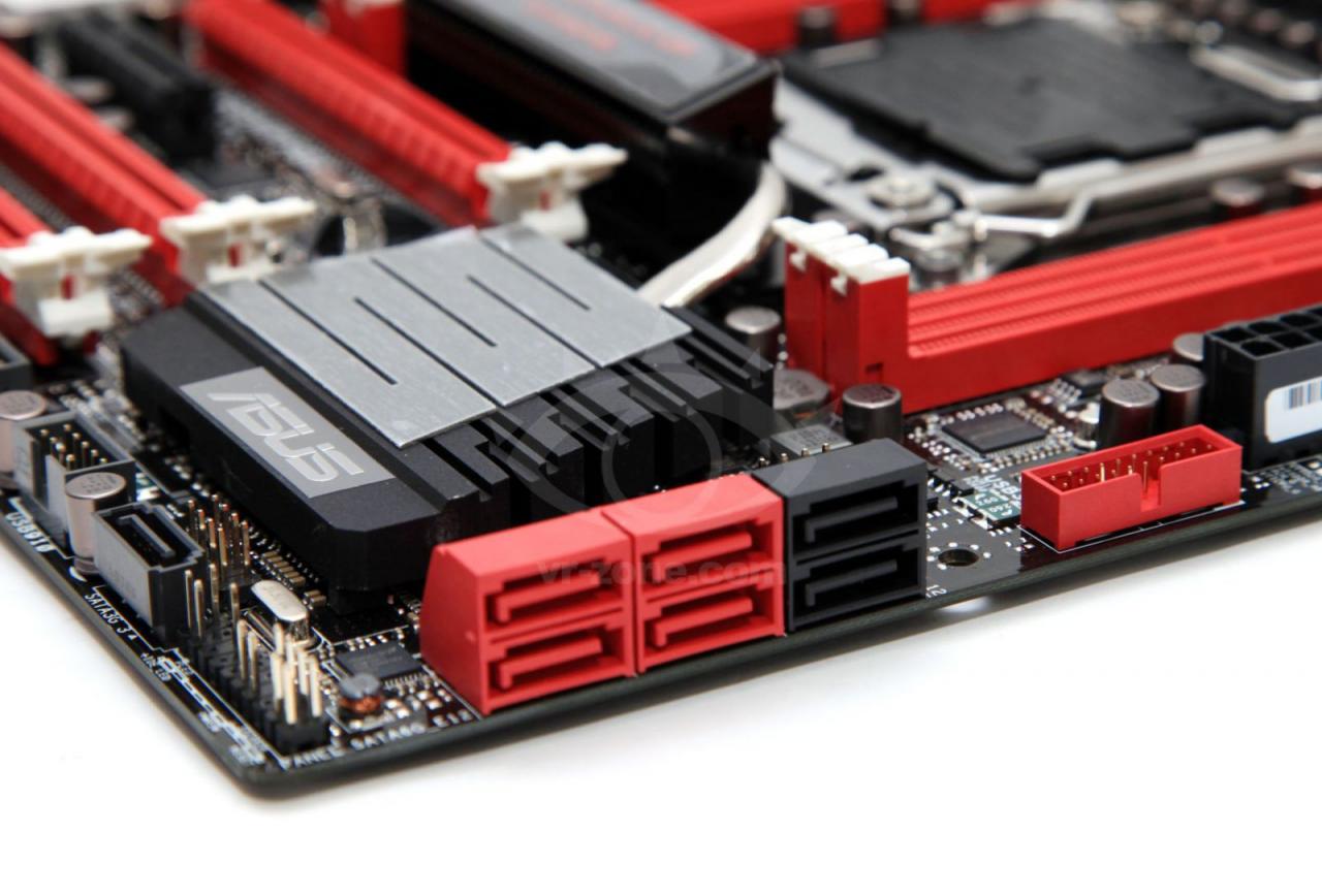 [09/01/2012] Sockel 2011 trifft Mikro-ATX: Asus ROG Rampage IV Gene (13)