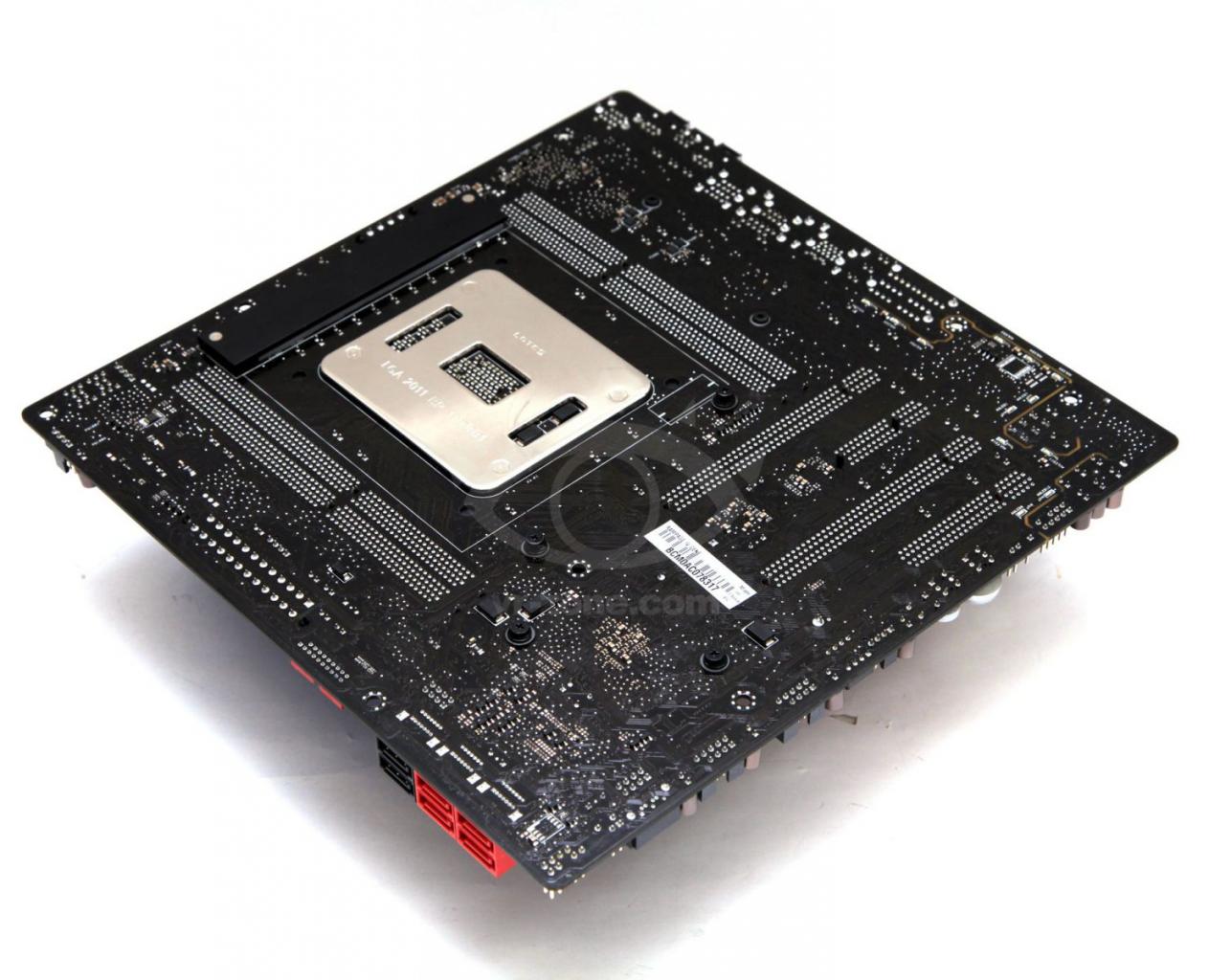 [09/01/2012] Sockel 2011 trifft Mikro-ATX: Asus ROG Rampage IV Gene (5)