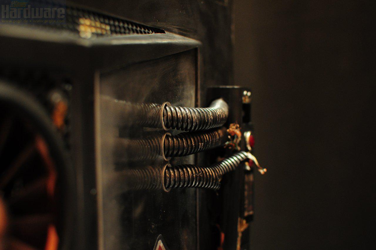 [13/01/2012] CES Corsair Carbide C400 Casemod by Bill Owens/MNPCTech (9)