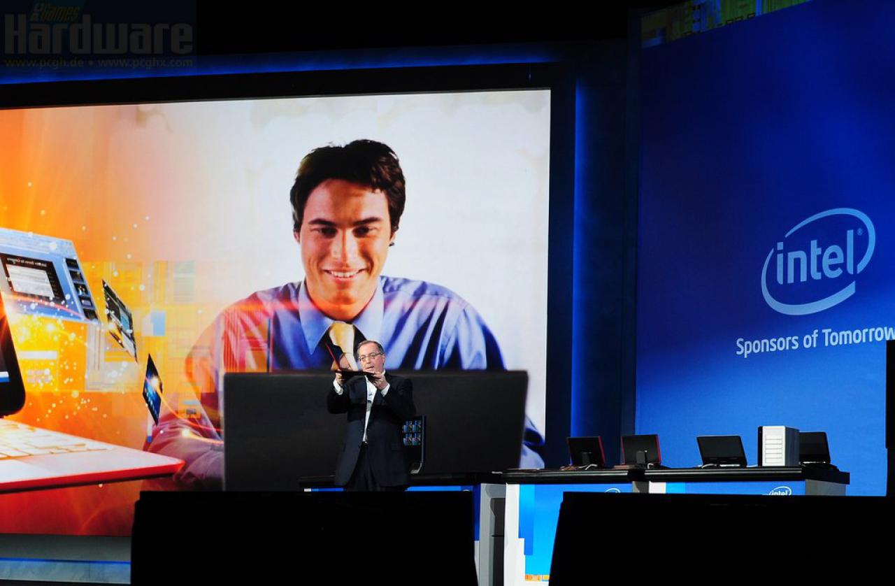 [11/01/2012] CES Intel Keynote Otellini 16