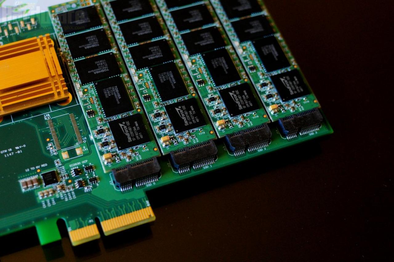 [13/01/2012] CES Mushkin Flash 04