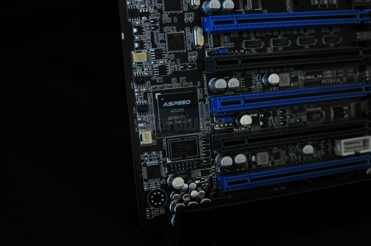 [10/01/2012] CES 2012 Asus zeigt Ivy Bridge 7 