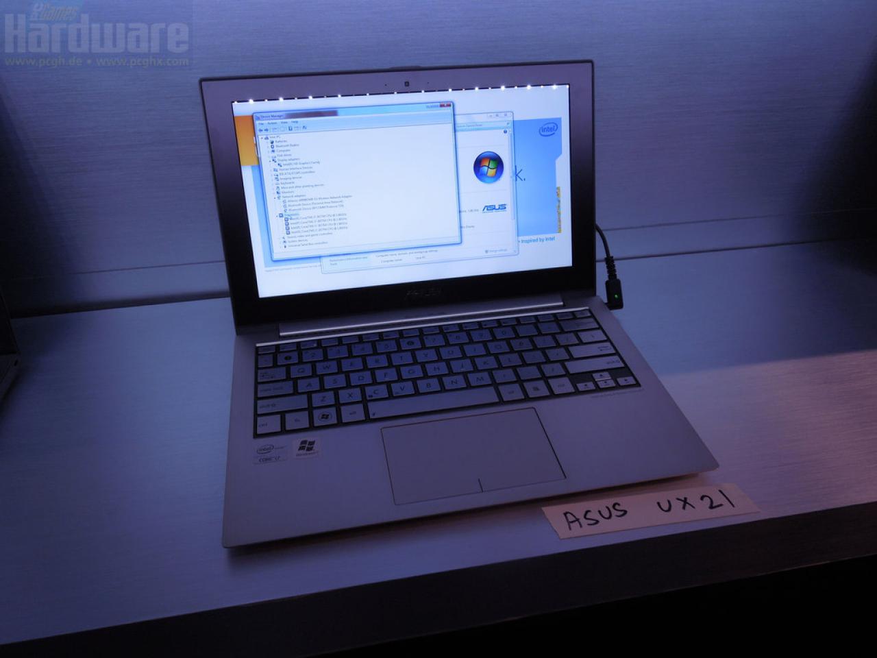 [09/01/2012] CES Ultrabooks (12)
